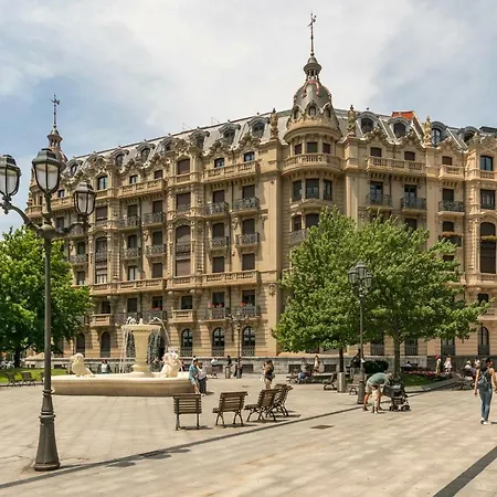 Heros By Forever דירה